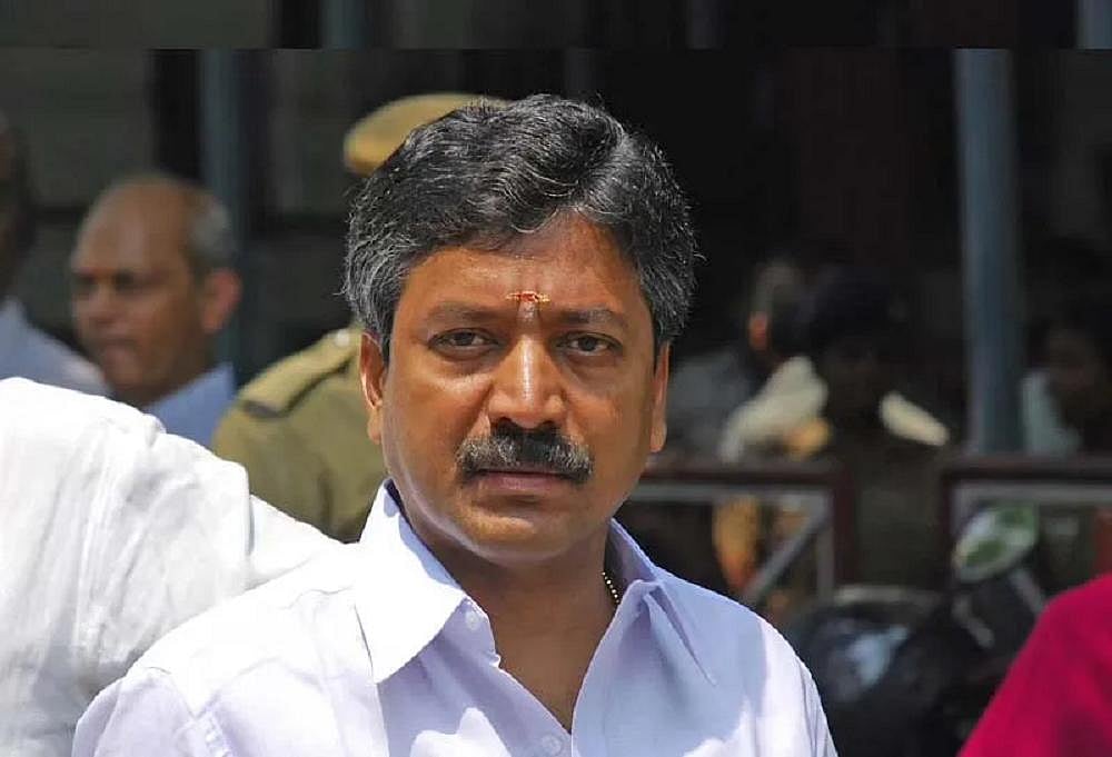வெட்கப்படாமல் பொதுக்கூட்டத்தில்.. - சி.வி.சண்முகத்திற்கு கண்டனம் தெரிவித்த நடிகர் சங்கம்!