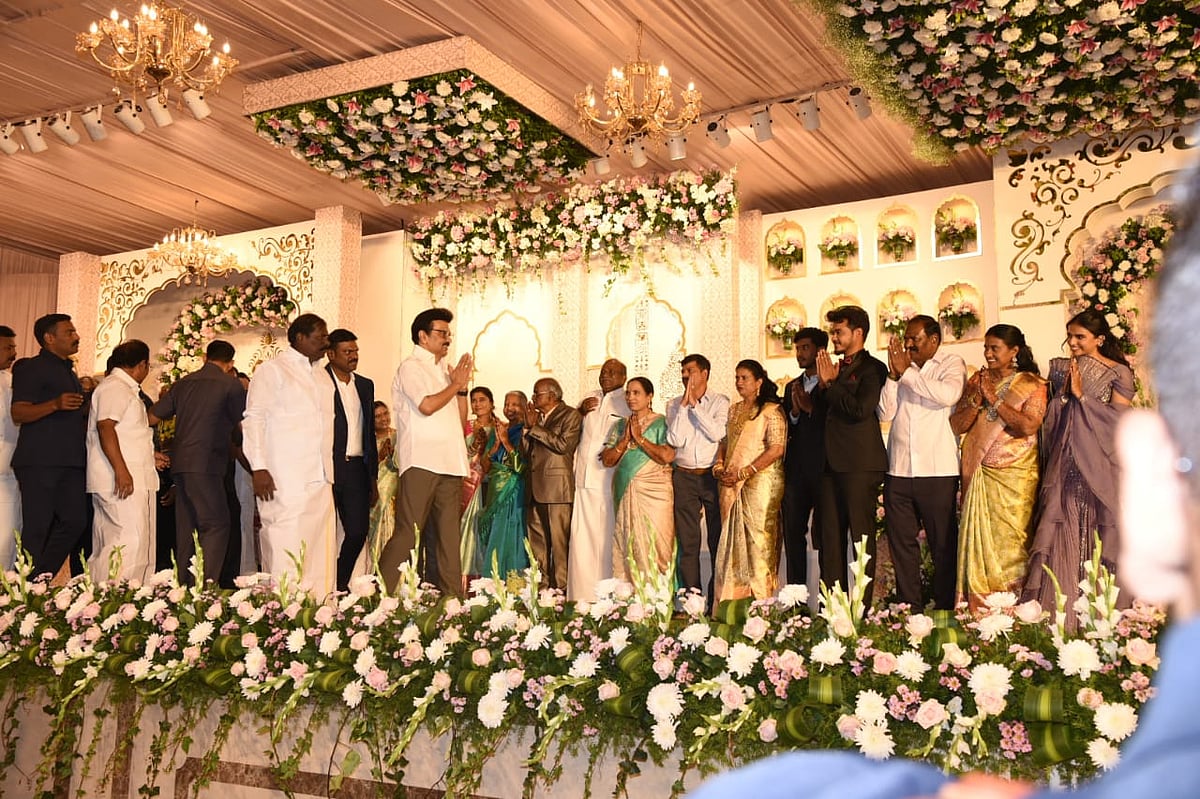`முதல்வர் ஸ்டாலின் முதல் எதிர்க்கட்சித் தலைவர் மகன் மிதுன் வரை- ஜி.கே.மணி இல்லத் திருமணவிழா படங்கள்