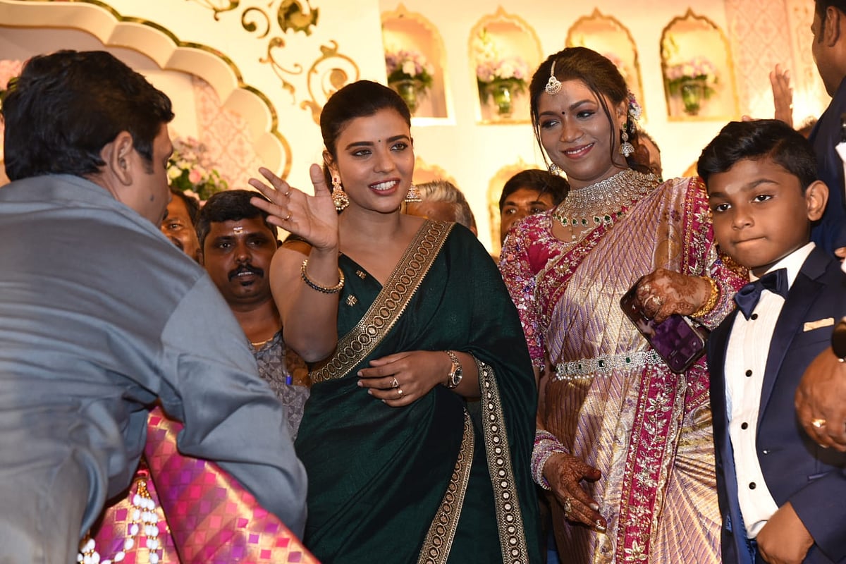 `விஜய் மகன் ஜேசன் சஞ்சய், சந்தானம், விஜய் சேதுபதி - ஜி.கே.மணி இல்லத் திருமண விழா | Photo Album