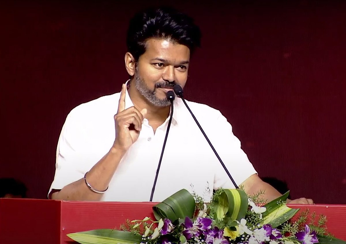 TVK : தீர்மானங்களை வாசிக்கும் பெண்கள்? விஜய் பயண திட்டம்? - பரபரக்கும் தவெக பொதுக்குழு கூட்டம்