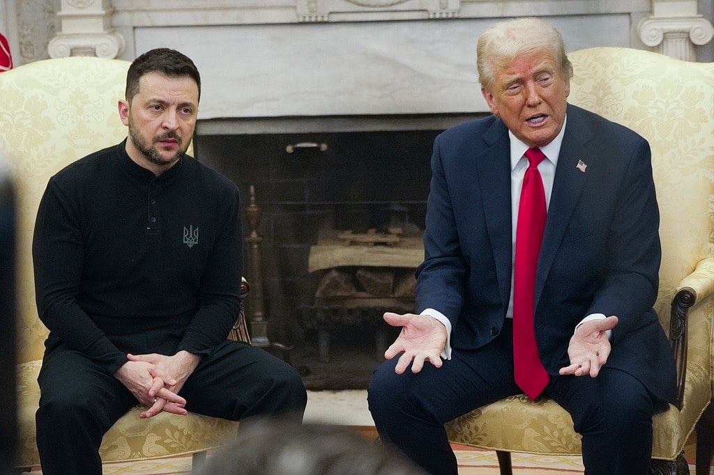 Zelensky: ட்ரம்ப் எப்படி ஜெலன்ஸ்கியை அடிக்காமல் விட்டார்? - USA Vs Ukraine-ல் ரஷ்யா ரியாக்&zwnj;ஷன்
