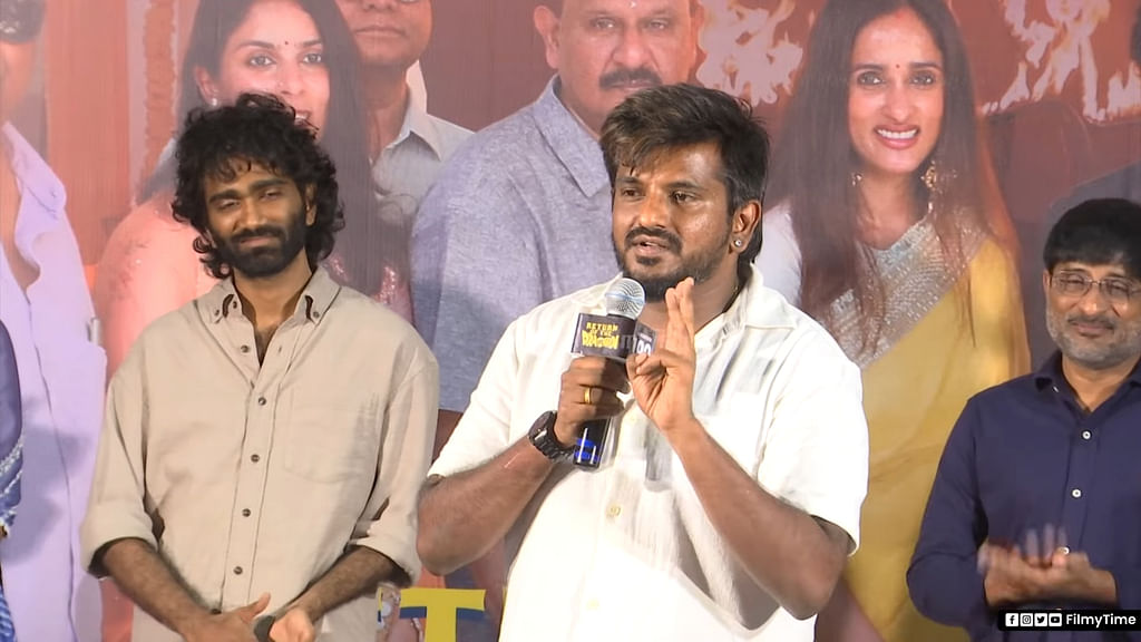 Dragon: `தனுஷ் போலவே இருப்பது உங்களுக்கு ப்ளஸா, மைனஸா?' - கேள்விக்கு பிரதீப் ரங்கநாதன் பதில் 3 Director Ashwath Marimuthu Requests Mahesh Babu Dragon Blockbuster Success Meet FilmyTime Thedalweb Dragon: `தனுஷ் போலவே இருப்பது உங்களுக்கு ப்ளஸா, மைனஸா?' - கேள்விக்கு பிரதீப் ரங்கநாதன் பதில்