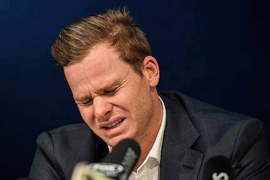 Steve Smith: `புன்னகைத்திருங்கள் ஸ்மித் - மன்னிப்பு கேட்டு சிந்திய கண்ணீர்; காலத்தின் நாயகனின் கதை