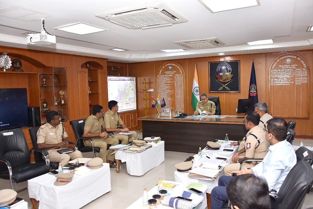 பெண்கள், குழந்தைகளுக்கு எதிரான குற்றங்களில் தீவிர நடவடிக்கை வேண்டும் -டிஜிபி சங்கர் ஜிவால் அறிவுரை