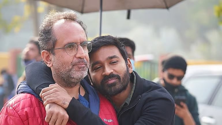 Dhanush: ``தனுஷுடன் இணைந்து நடிப்பது அற்புதமான ஒன்று; இதுவும் லவ் ஸ்டடோரிதான் - கிர்த்தி சனூன்
