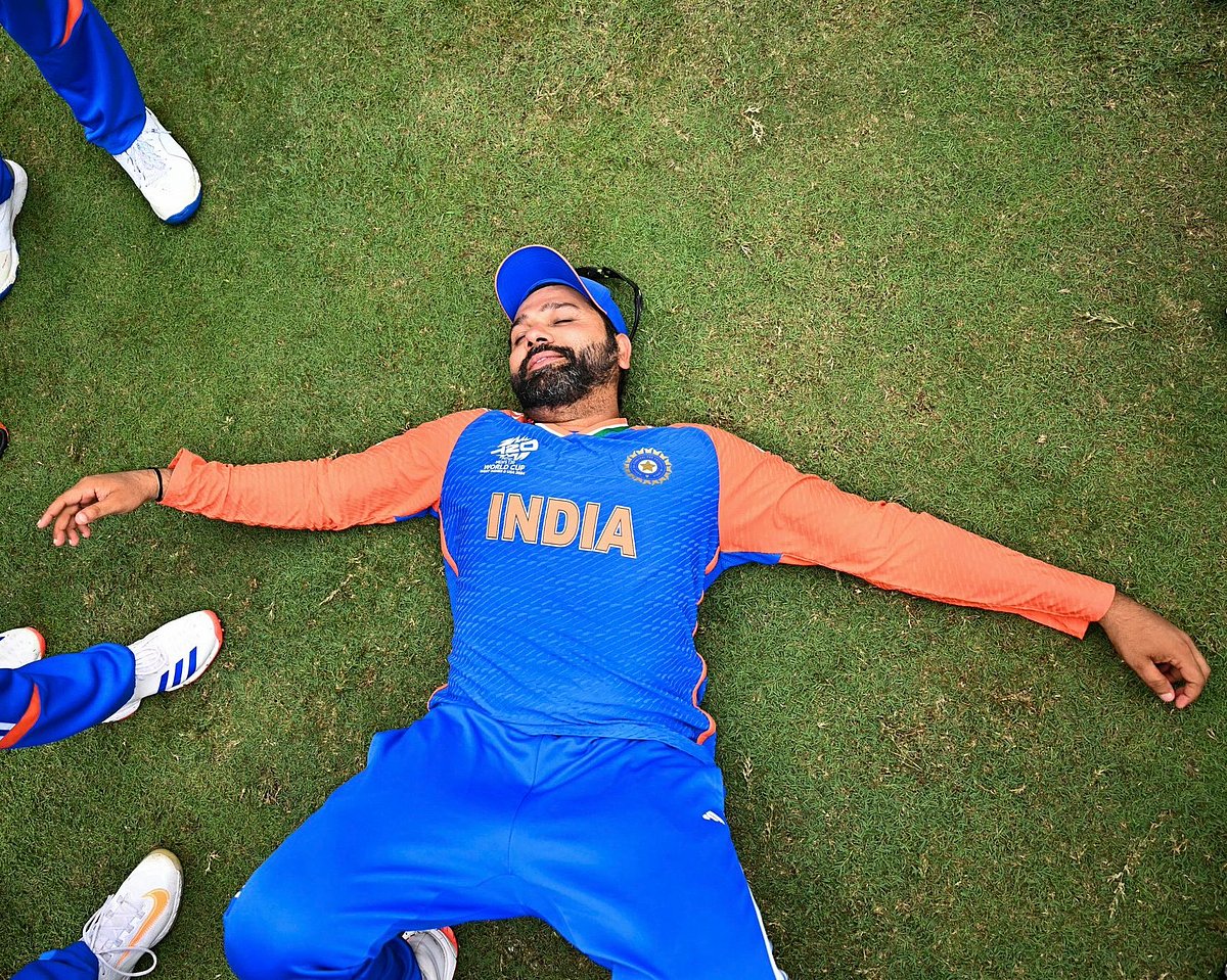 Rohit Sharma: `கோப்பைகளோடு அரியணை ஏறும் ரோஹித் - வாய்ப்புக்காக ஏங்கியிருந்தவன் உலகை வென்ற கதை
