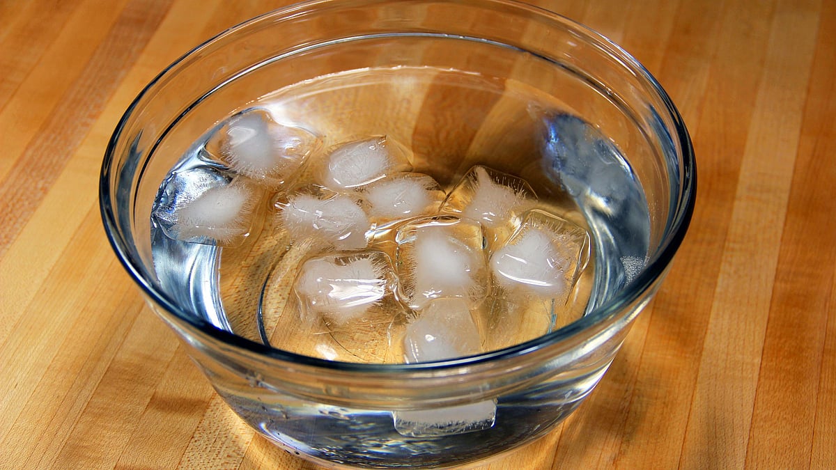 Ice Cube For Face: ஐஸ் கட்டி மசாஜ் செய்தால் முகம் பொலிவு பெறுமா? அழகியல் மருத்துவர் சொல்வெதன்ன?