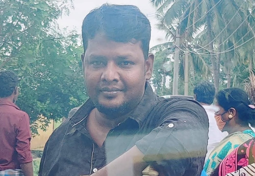 ஆம்பூர் மாணவியிடம் பாலியல் அத்துமீறல்; நீதிமன்றத்தில் சரணடைந்த அதிமுக பிரமுகர் - நடந்தது என்ன?