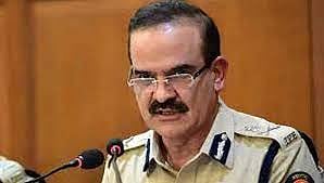 `ரூ.1,200 கோடி முறைகேடு; எலும்புகள் வைத்து பில்லி சூனியம்- மும்பை மருத்துவமனையில் அதிர்ச்சி புகார்!