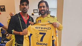 IPL 2025: "தோனி அல்ல; இவருடைய கேப்டன்சியில் விளையாடுவதே என் விருப்பம்" - கனவைப் பகிரும் ஷஷாங்க் சிங்