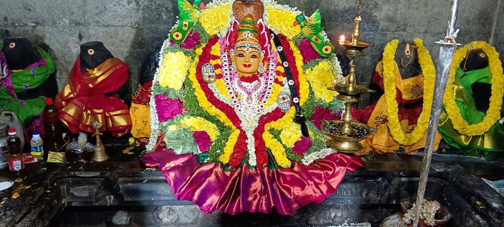 `சேய்களைக்-காத்து-செல்வம்-அருளும்-கொரட்டூர்-சீயாத்தம்மன்-கோயில்-விளக்கு-பூஜை;-பதி