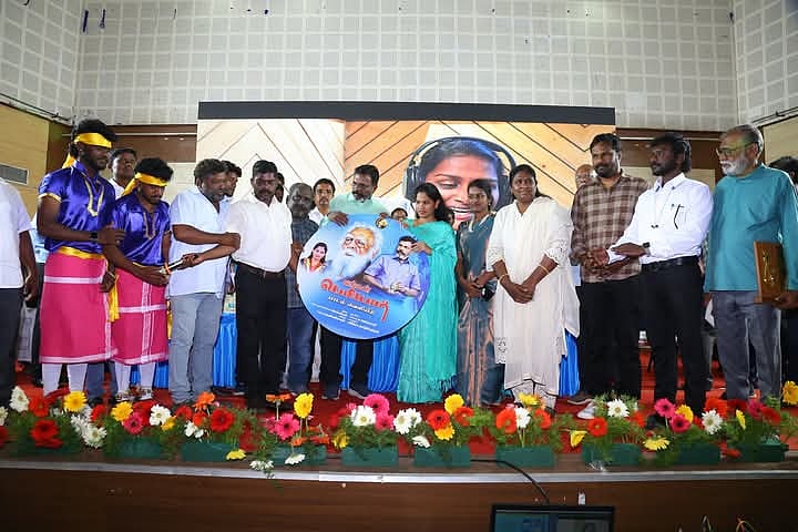 `இலக்கியம் இலக்கியமாகவே இருக்க வேண்டும் என்று எண்ணுவதுகூட ஓர் அரசியல்தான்! - திருமாவளவன்