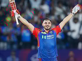 Ashuthosh Sharma: ஓரங்கட்டிய பயிற்சியாளர்; அம்பயர் பணி; கைகொடுத்த IPL - யார் இந்த அஷுதோஷ் சர்மா?