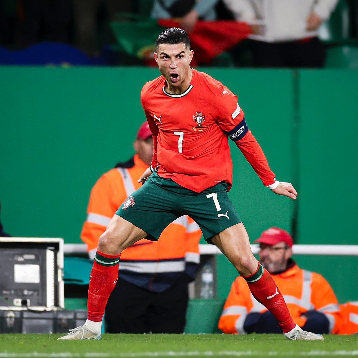 Cristiano Ronaldo: 132 சர்வதேச வெற்றிகள்; கின்னஸ் சாதனை; 40 வயதிலும் நிற்காமல் சுழலும் கால்கள்