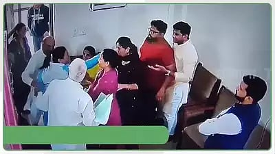 வரதட்சணை கேட்ட கணவர்; போலீஸ் ஸ்டேஷனில் வைத்து துவம்சம் செய்த குத்துச்சண்டை வீராங்கனை; என்ன நடந்தது?