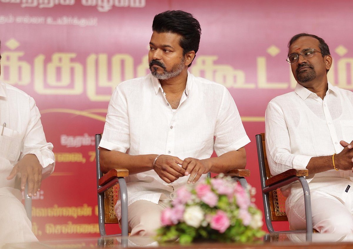 `மாநில அரசுகளுக்கு அதிகாரம் டு கையாலாகாத திமுக அரசுக்கு கண்டனம்’- தவெக பொதுக்குழு கூட்ட தீர்மானங்கள்
