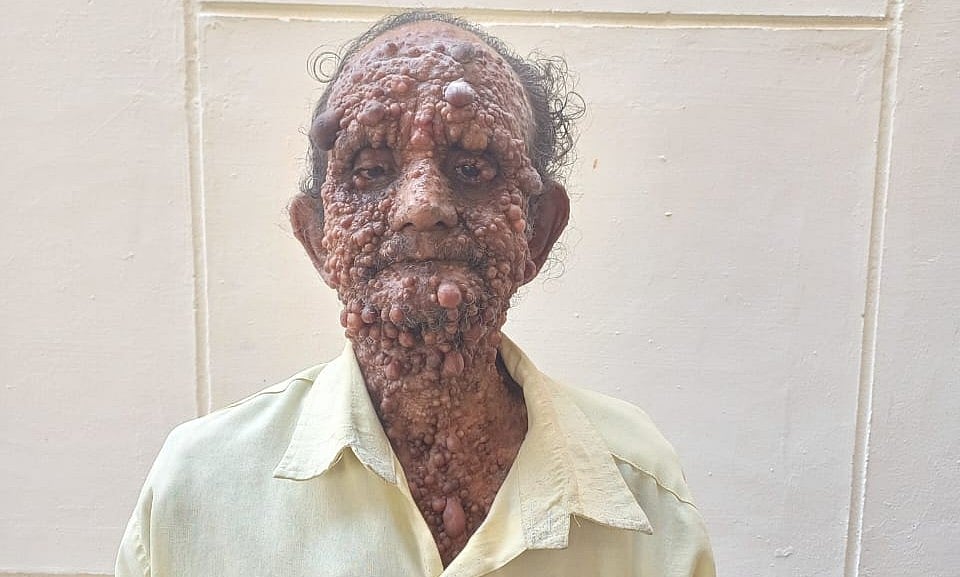 ”இந்த நொடி வரை எந்த சந்தோஷத்தையும் அனுபவிச்சதில்ல” - கலெக்டரிடம் உதவி கேட்டு கலங்க வைத்த முதியவர்