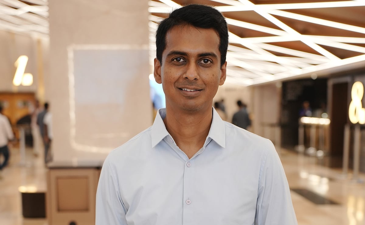 திரையரங்கத்தின் உரிமையாளர் கார்த்திகேயன் 