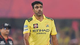 ``RCB ரசிகர்கள் அணியை விமர்சிக்கலாம்; ஆனால், கைவிட்டு விடக்கூடாது..'' - அஷ்வின் கருத்து