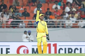 Dhoni: `Red Dragon is Back' - `கேப்டன்' தோனியின் CSK எப்படியிருக்கும்? - இதையெல்லாம் சரிசெய்வாரா?
