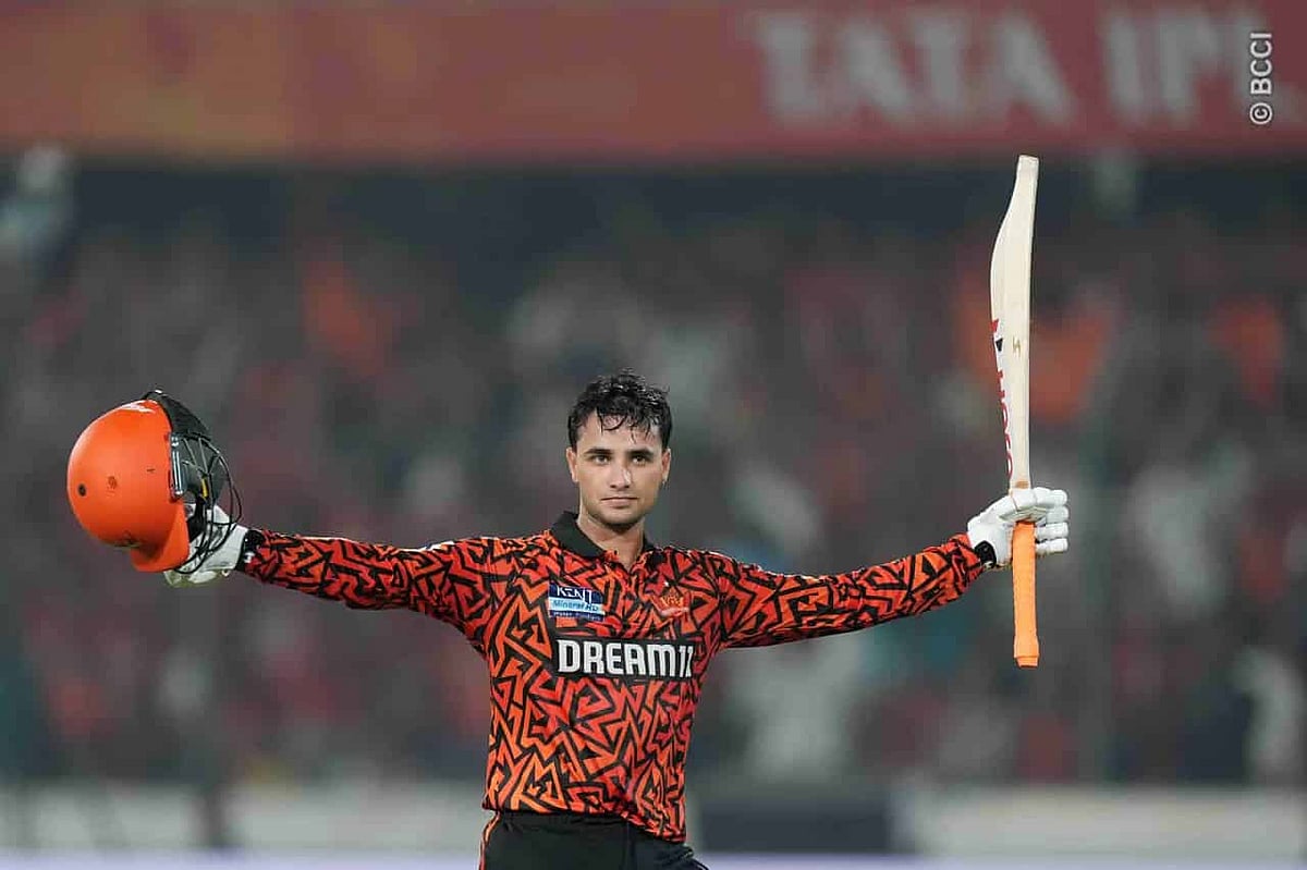 `நீங்க எதிர்ல நின்னு வேடிக்கை மட்டும் பாருங்க! - SRH க்கு அபிஷேக்கின் ஆட்டம் எவ்வளவு முக்கியம்?