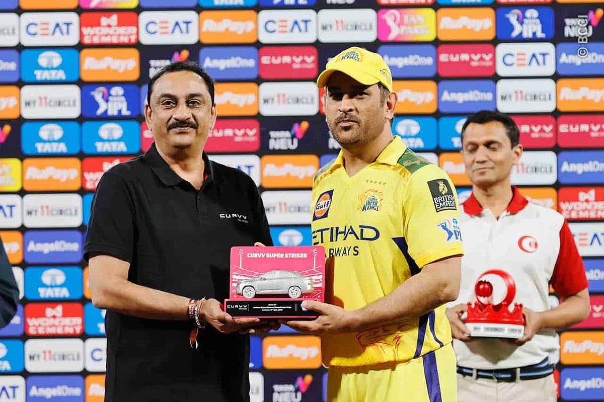 Dhoni Speech: எனக்கு ஏன் அவார்ட் கொடுத்தீங்க? - ஆட்டநாயகன் தோனி ஜாலி பேட்டி