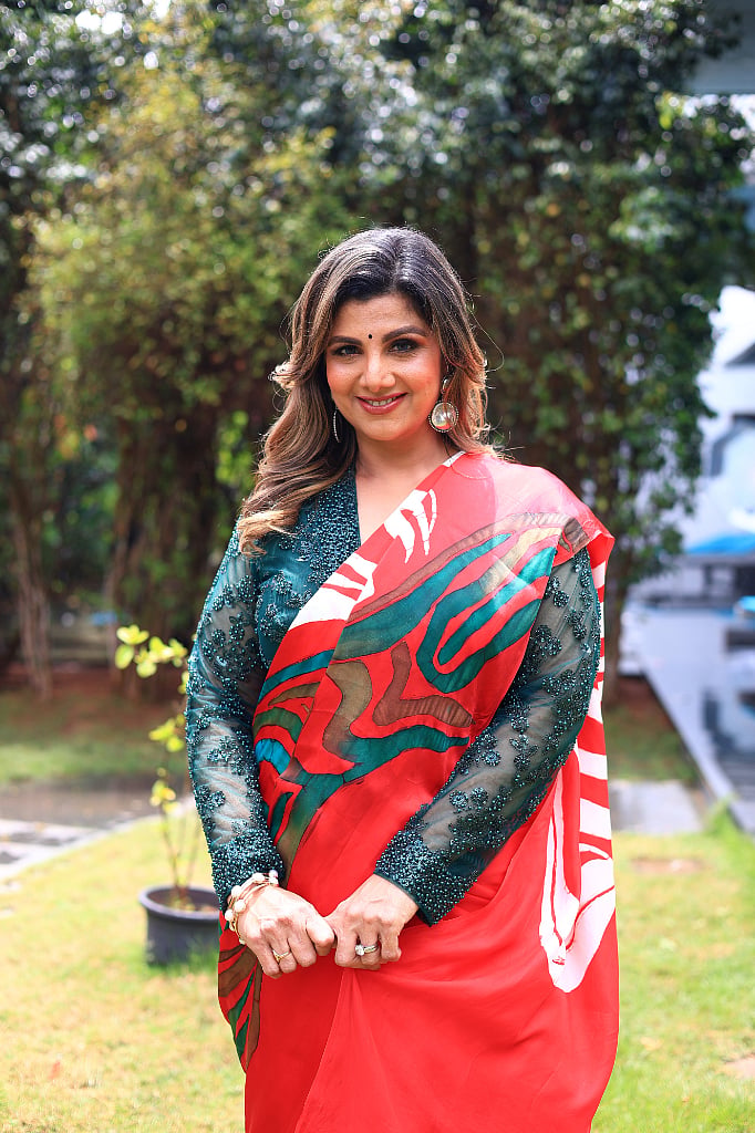 Rambha Exclusive: அழகிய லைலா... அவள் இவளது ஸ்டைலா! - நடிகை ரம்பா க்ளிக்ஸ் | Photo Album