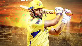 Dhoni: 43 வயதில் ஐபிஎல்-லின் 11 வருட சாதனையை முறியடித்த தோனி; கூடுதலாக கோலி சாதனையும் சமன்!