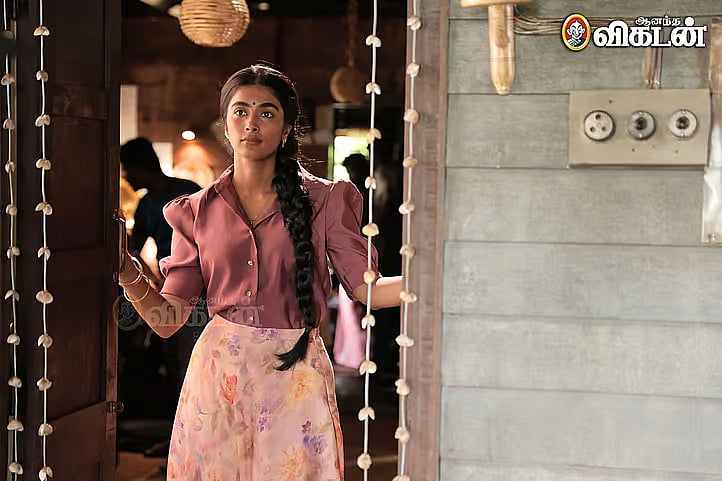 Retro: ஒரு Female Gangster படம் பண்ணுங்க - கார்த்திக் சுப்புராஜிடம் பூஜா ஹெக்டே   வேண்டுகோள்