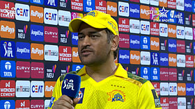MI vs CSK : '17 வயசு பையனை லெவன்ல எடுத்திருக்கோம்!' - தோனி கொடுத்த அப்டேட்