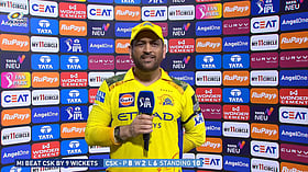 Dhoni : 'இதுக்கெல்லாம் எமோஷனல் ஆகக்கூடாது!' - தோல்வி குறித்து தோனி