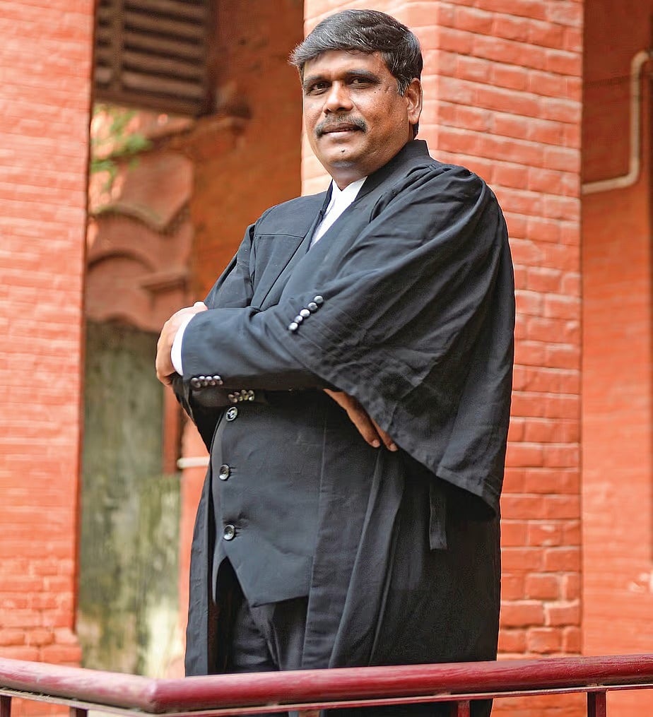 ``நீதித்துறை சரியாக இருந்திருந்தால் இவ்வளவு பிரச்னை இருக்காது.. - விகடன் டாப் 10 மனிதர் லோகநாதன்