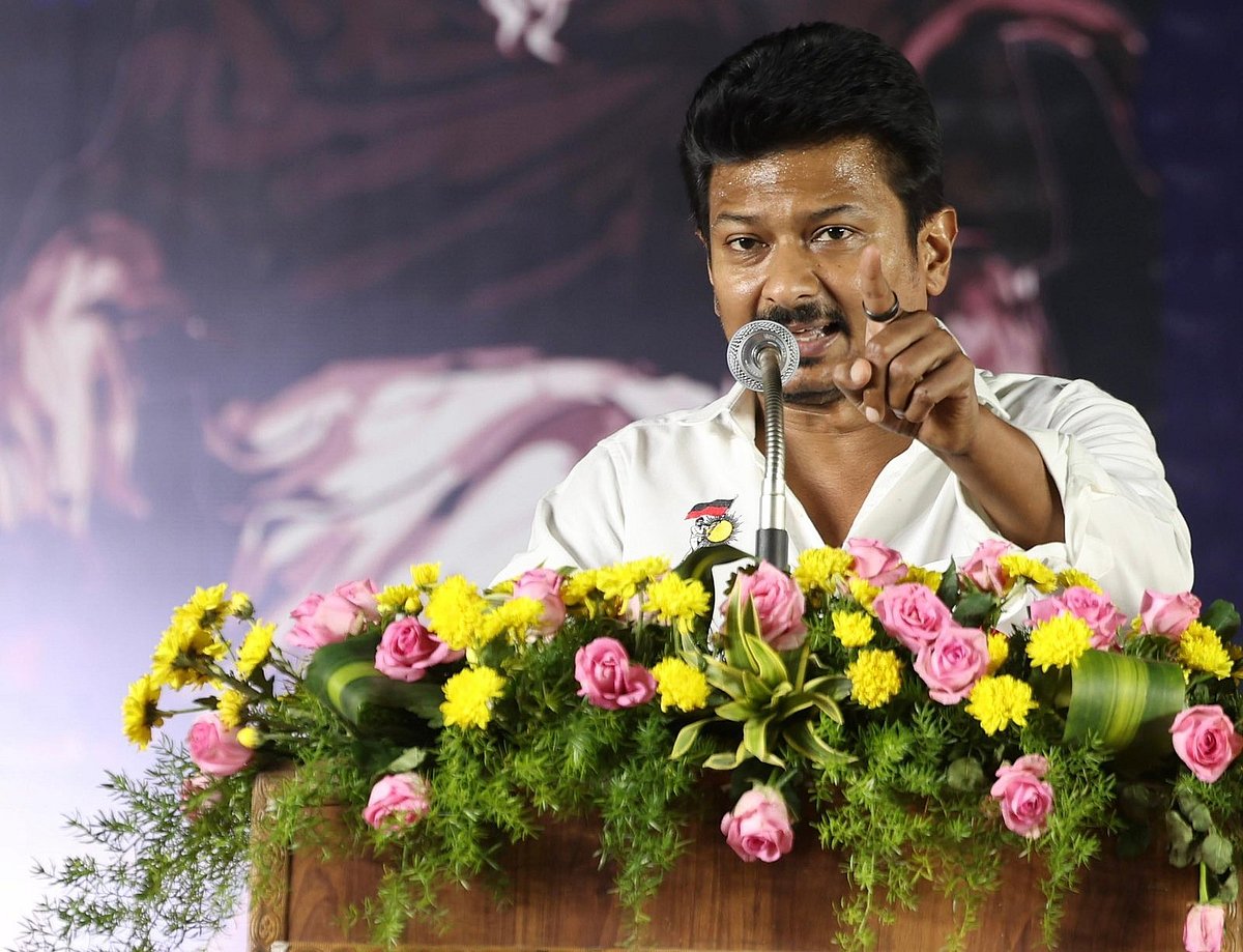 Udhayanidhi: என் தலையைச் சீவிக்கொண்டு வந்தால் 10 லட்சம் தருகிறேன் என்றார்கள்- உதயநிதி ஸ்டாலின்