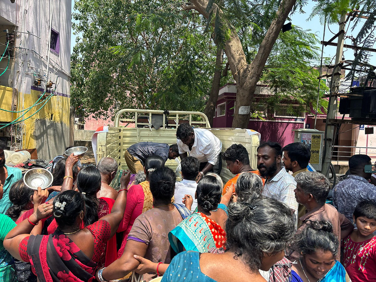 Retro: 10,000 நபர்களுக்கு உணவு; சூர்யாவின் அன்புக் கட்டளையை நிறைவேற்றிய ரசிகர்கள்