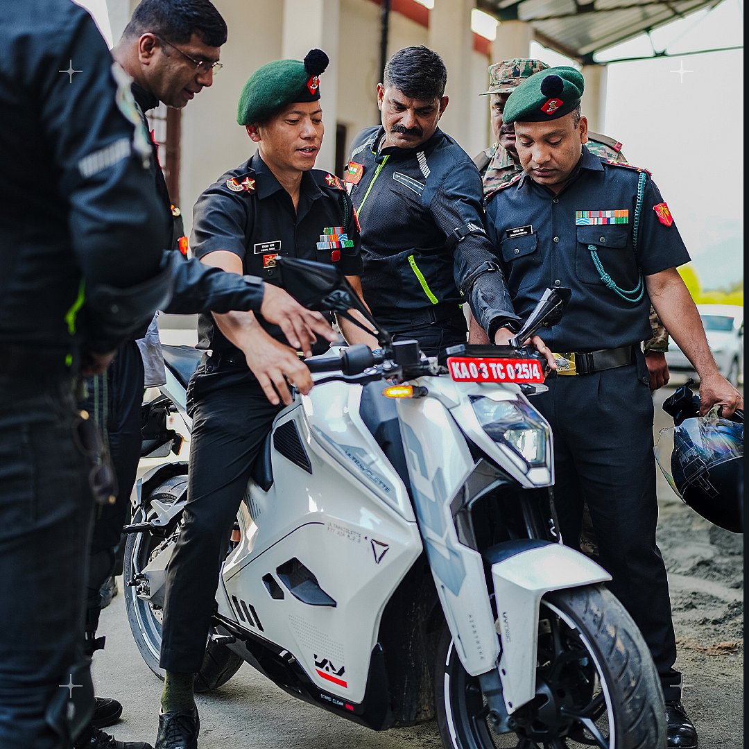 F77 EV Bikes: 6 மாவட்டங்களில் பல்லாயிரம் கி.மீ பேரணி நடத்திய மெட்ராஸ் ரெஜிமென்ட் வீரர்கள்!