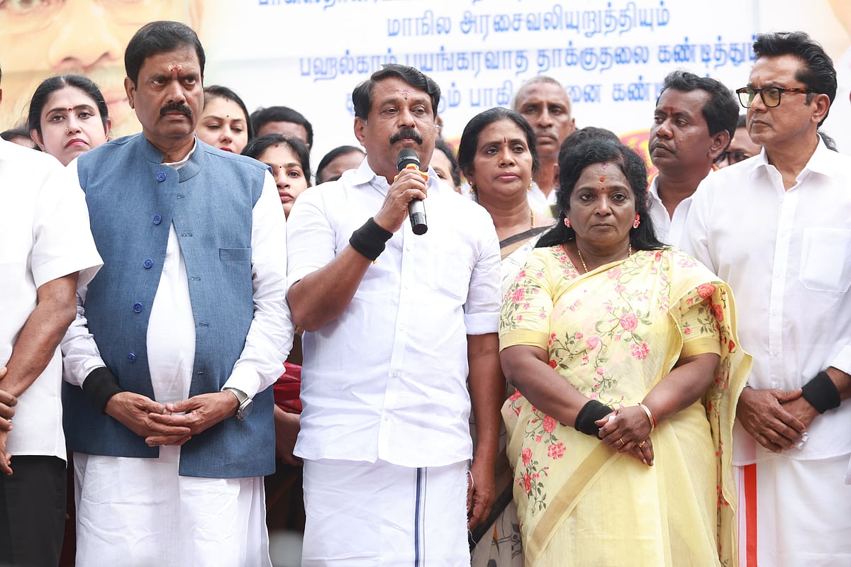 மாபெரும் வீரன்; தெலங்கானா முதல்வர் ரேவந்த் ரெட்டிக்கு தலைவணங்குகிறேன் - நயினார் நாகேந்திரன்