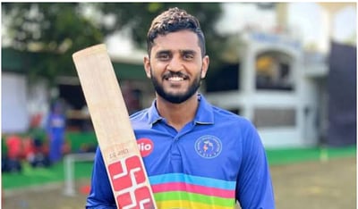Urvil Patel : அதிரடி பேட்டர்; அசத்தல் கீப்பர்!-  சிஎஸ்கேவின் புதிய வீரர்; யார் இந்த உர்வில் படேல்?