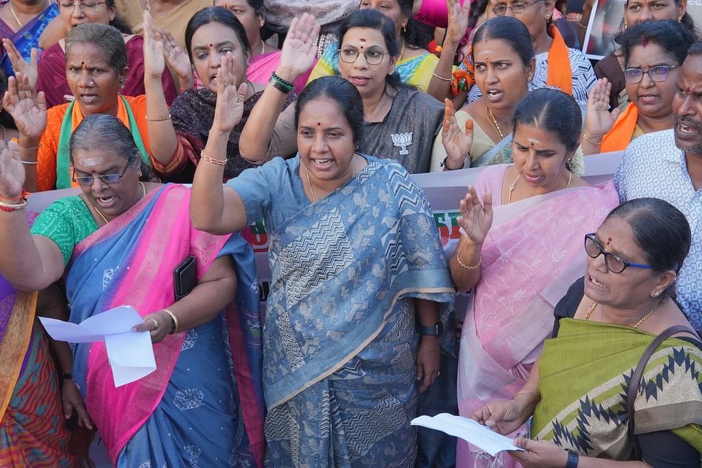 ``ஒவ்வொருவரும்-பாதுகாப்பாக-இருக்க-காரணமே-மோடி-தான்”---வானதி-சீனிவாசன்-பெருமிதம்