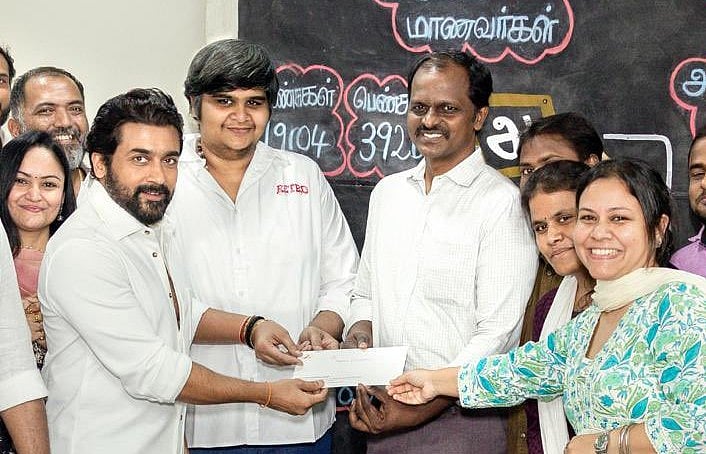 RETRO: ரெட்ரோ வெற்றி; சூர்யாவிற்கு வைர மோதிரத்தை பரிசளித்த விநியோகஸ்தர்