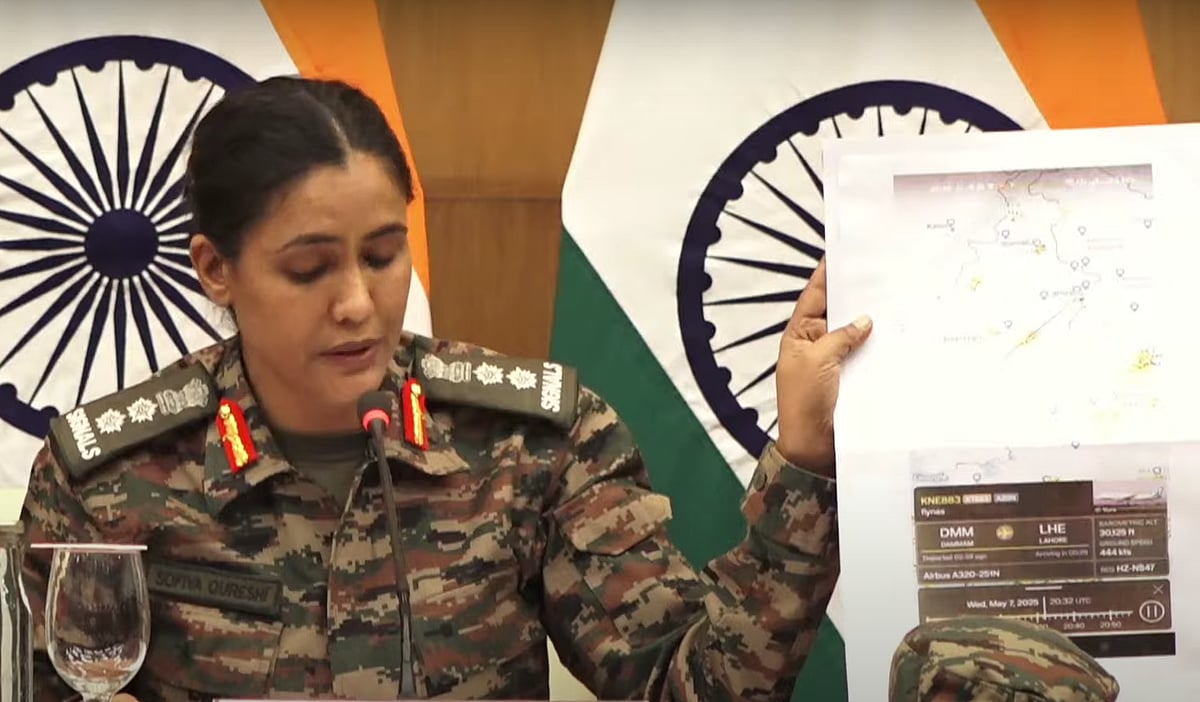 ``பயணிகள் விமானத்தை கேடயமாக பயன்படுத்தி பாகிஸ்தான் தாக்க முயற்சி.. - இந்திய அரசு தகவல்!