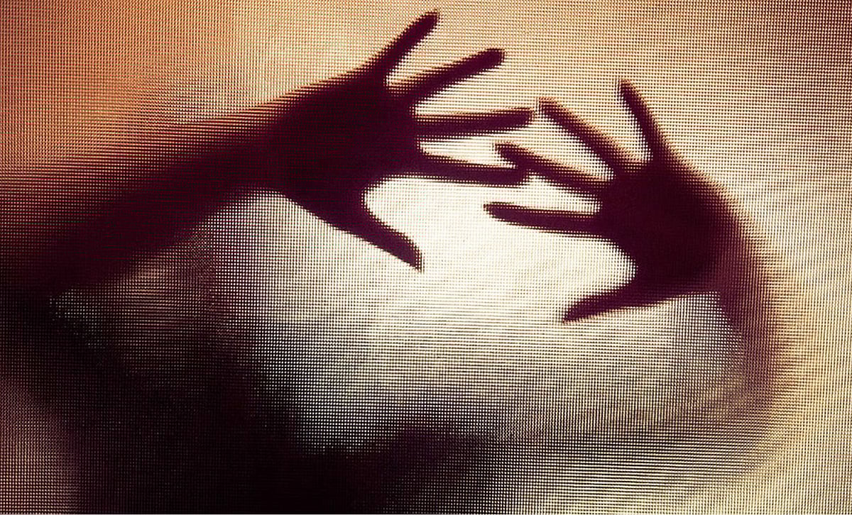 திருவள்ளூர்:-தவெக-மா.செ,-பூந்தமல்லி-வேட்பாளர்-மீது-பாலியல்-புகார்---அவரின்-மனைவி-சொல்வதென்ன?