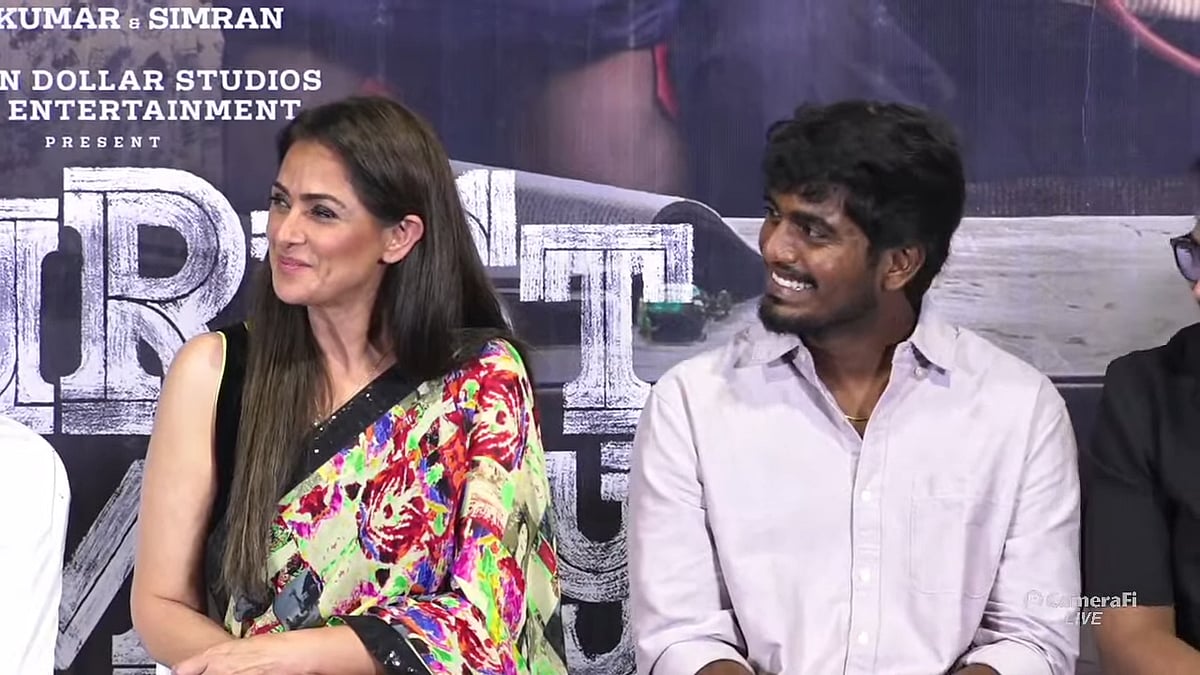 Simran: வந்தது பெண்ணா வானவில் தானா எனப் பார்த்திருப்போம்; ஆனா செட்ல.. - சிம்ரன் குறித்து சசிகுமார்