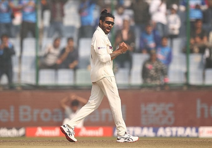 Ravindra Jadeja: யாரும் தகர்க்க முடியாத சாதனையை படைத்த ஜடேஜா.. காரணமாக அமைந்த வங்கதேச வீரர்!