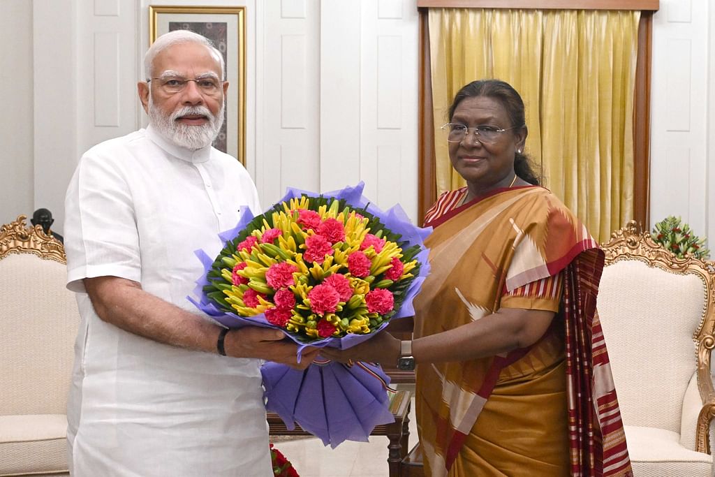 பிரதமர் மோடியுடன் குடியரசு தலைவர்