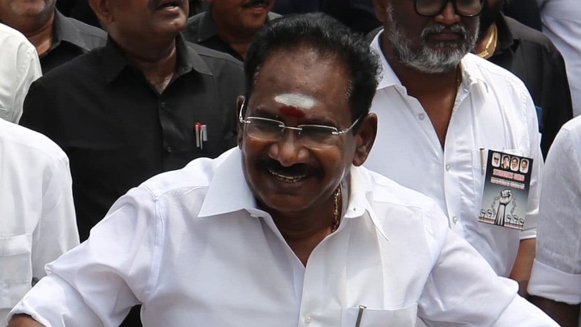 முருகன் மாநாடு: `எடப்பாடி பழனிசாமி உத்தரவிட்டால்  பங்கேற்போம்’ - சொல்கிறார் செல்லூர் ராஜூ