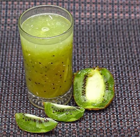 கிவி-குல்கந்து ஸ்மூத்தி