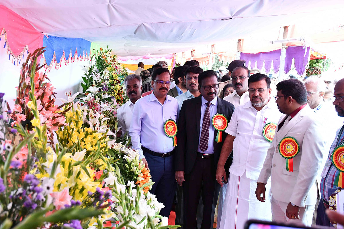 Kodaikanal Flower Show: 60 ஆயிரம் மலர்களால் அலங்காரம்; பூத்து குலுங்கிய செடிகள் | Photo Album