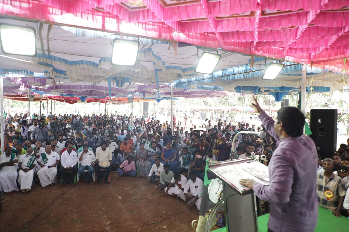 பனைக்கனவுத் திருவிழா: கள் அருந்தினால் தோல் மினுமினுப்பாக மாறிவிடும் - சீமான் பேச்சு