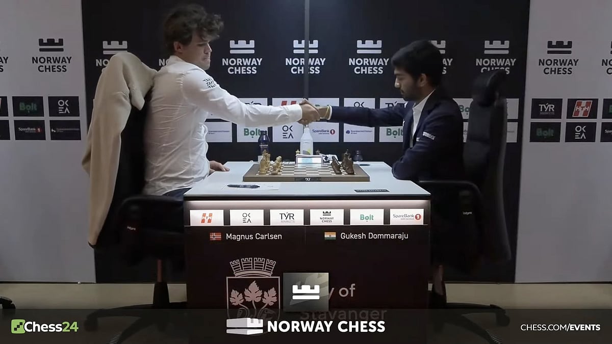Magnus Carlsen: உலக செஸ் சாம்பியன் குகேஷை வீழ்த்திய கார்ல்சன் - வெற்றிக்கு பின் போட்ட அந்த ட்வீட்!