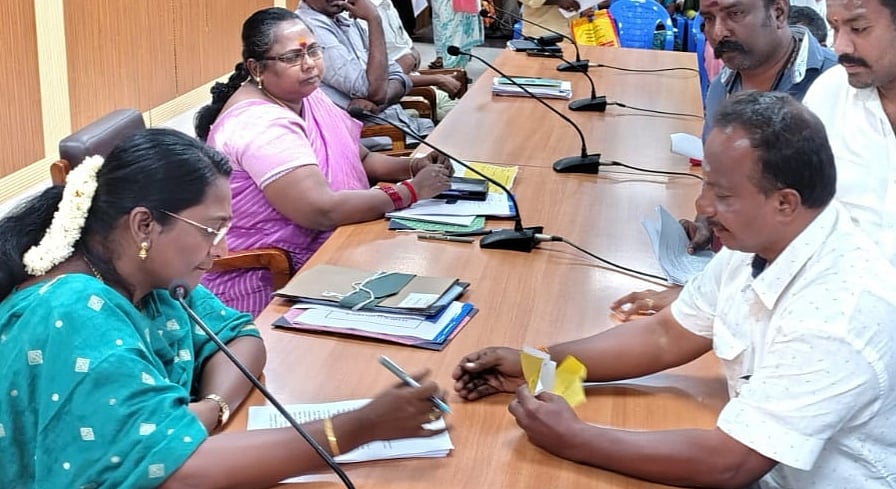 ``நீண்டகால விசாவில் மதுரையில் உள்ள பாகிஸ்தானியருக்கு வாக்குரிமை? - வழக்கறிஞர் புகாரால் பரபரப்பு